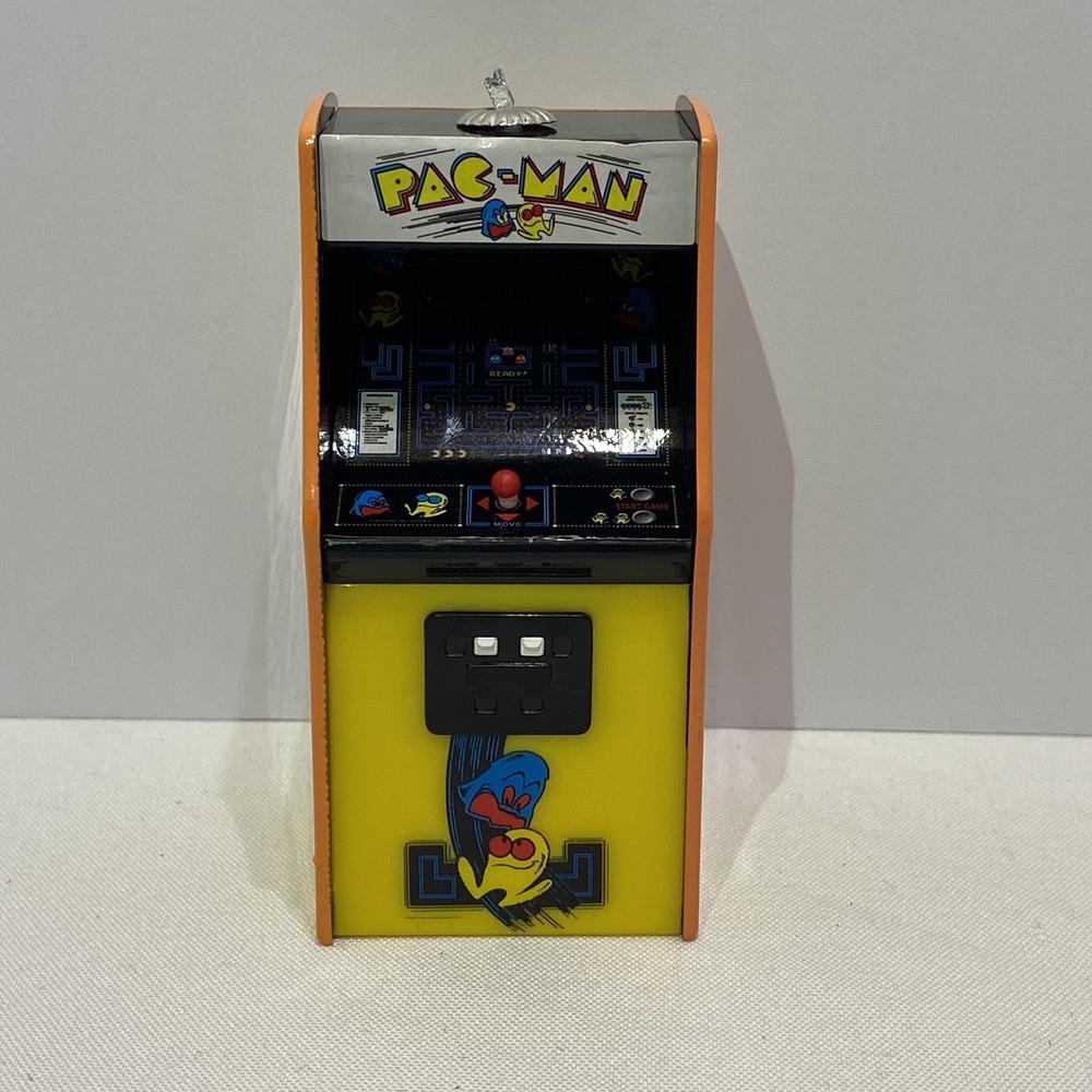 Pac-Man Arcade Video Game Christmas Ornament‎ Decoupage NWT Brand Ruz